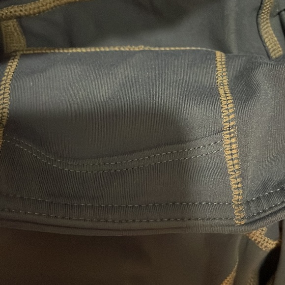 Athleta Crop Leggings in Gray - Picture 3 of 4